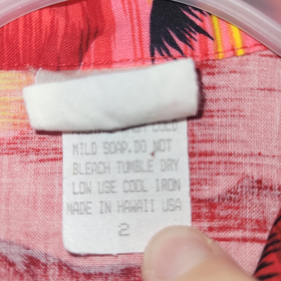 🏝 Toddler Boys Red Hawaiian Print Button Front Shirt 2T Tropical Vacation Vibes - Picture 5 of 6